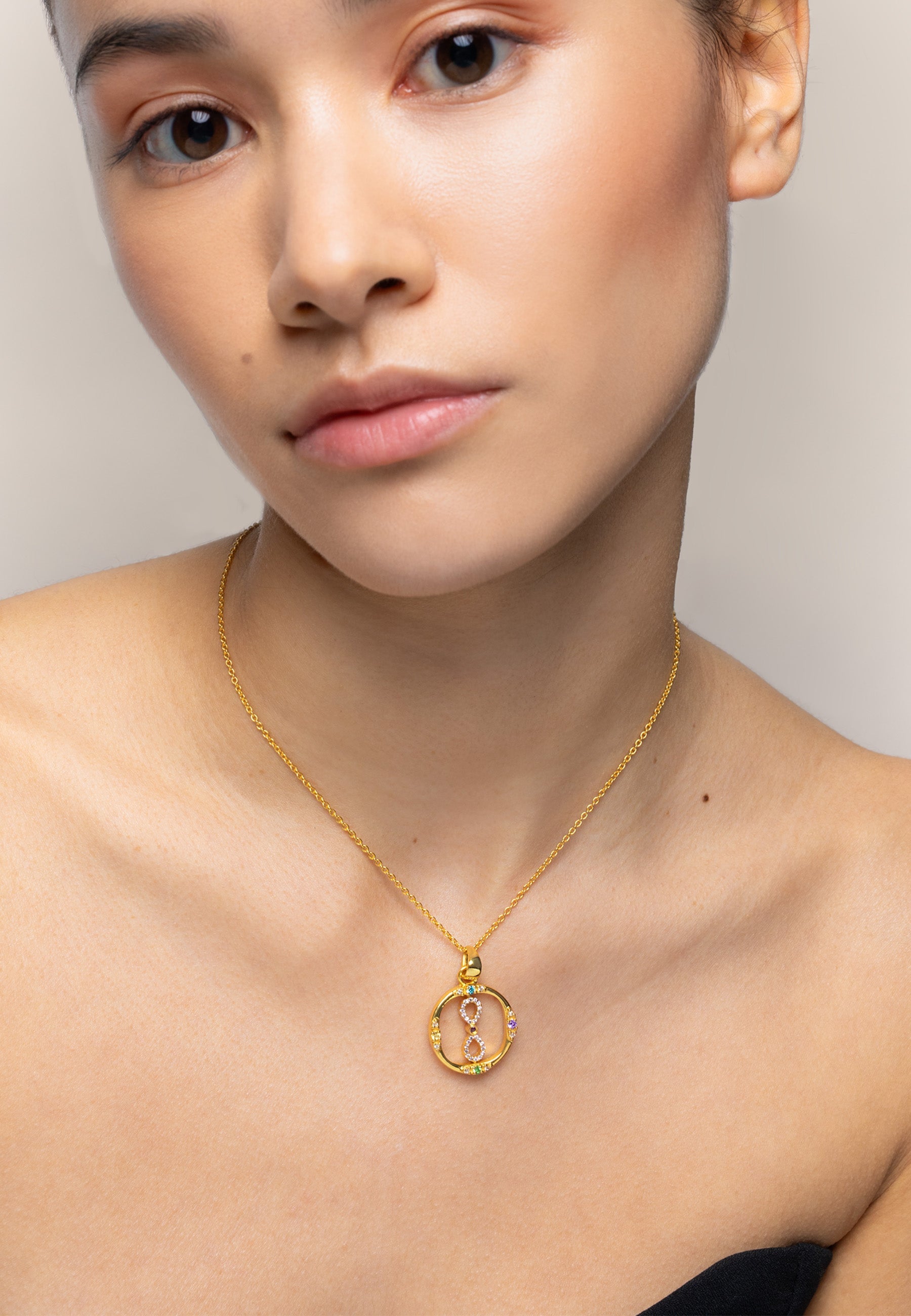 Collar The World