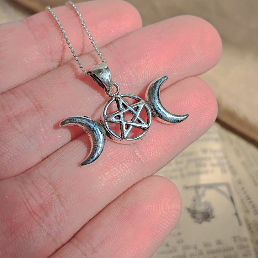 Colgante Triple Luna con Pentagrama – Plata de Ley 925