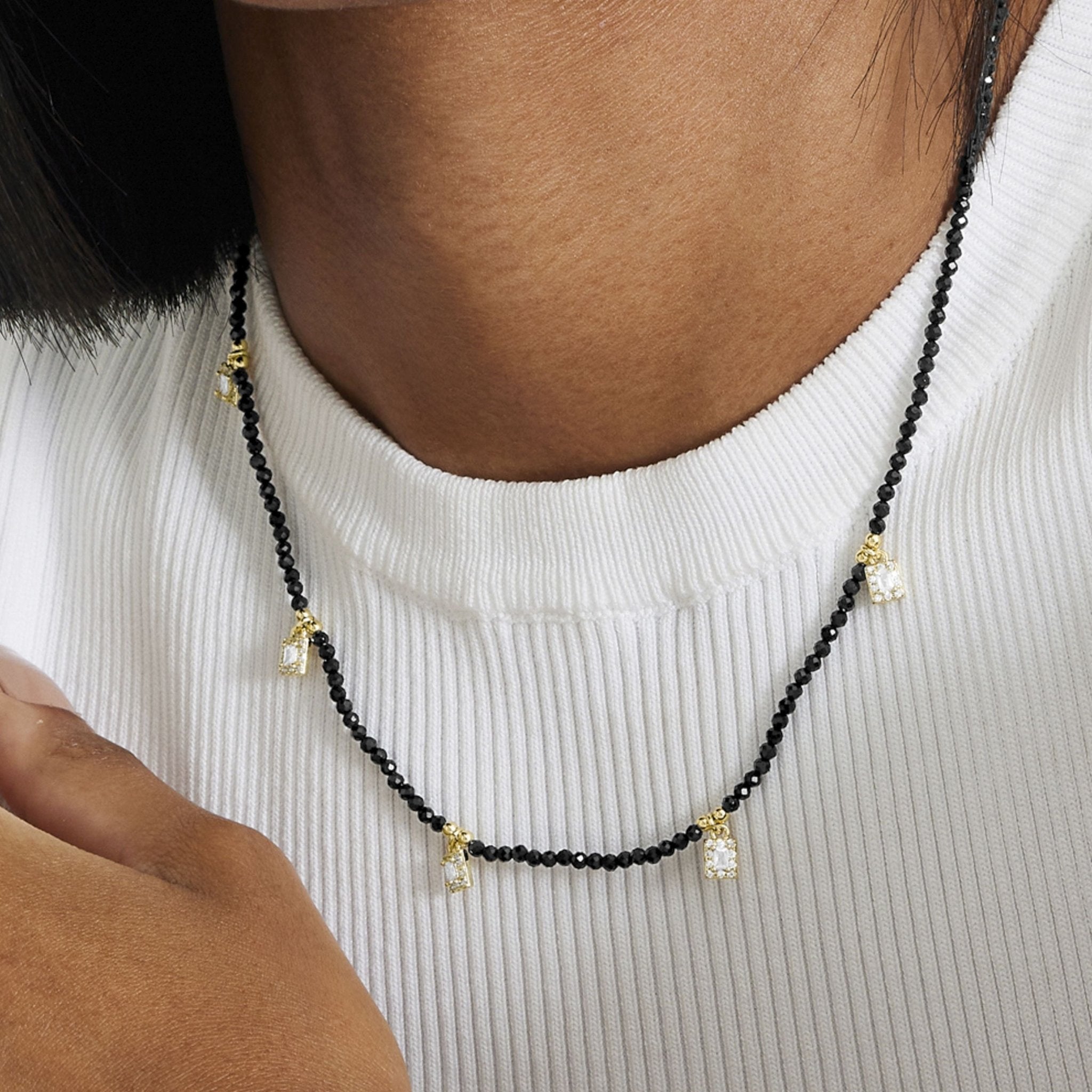 Collar acabado oro 18k