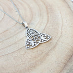Collar Amuleto Triqueta Lunae - Protección