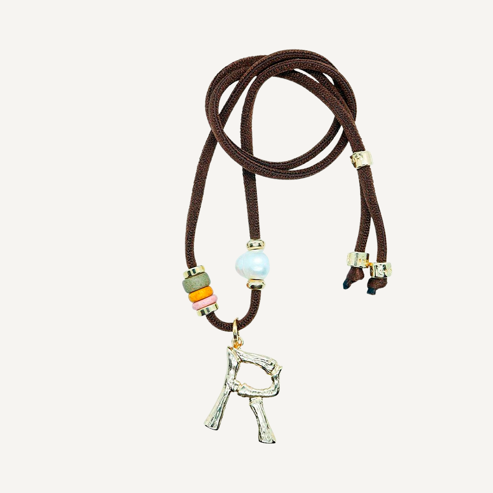 Collar Letter Miz