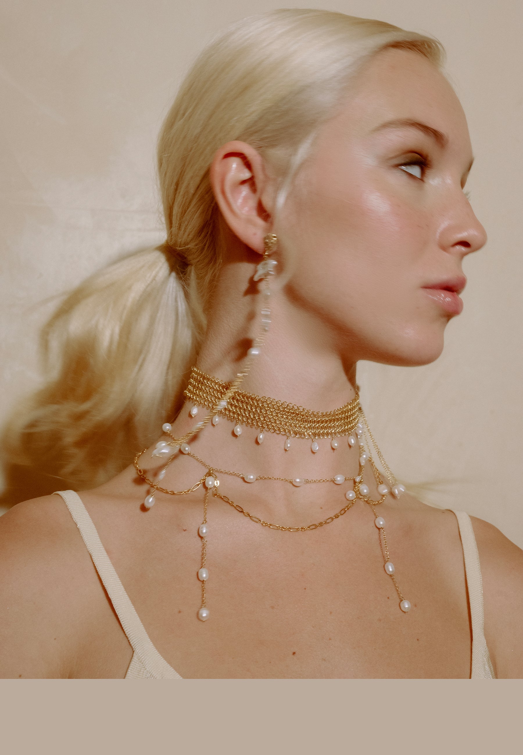 Collar Shiroi
