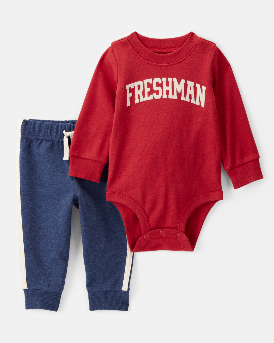 Conjunto 2 piezas con body “Freshman” varsity y jogger