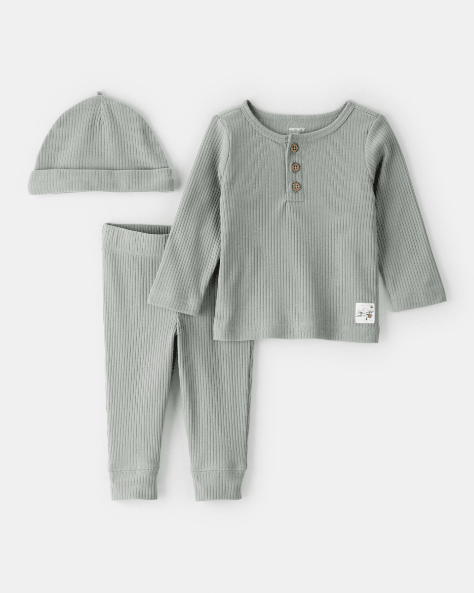 Conjunto 3 piezas de pantalón, camiseta y gorro térmico