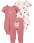 Conjunto de tres piezas en rojo y rosa con estampado de manzana
