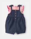 Conjunto dos piezas de algodón con peto corto chambray y camiseta con volantes rosa