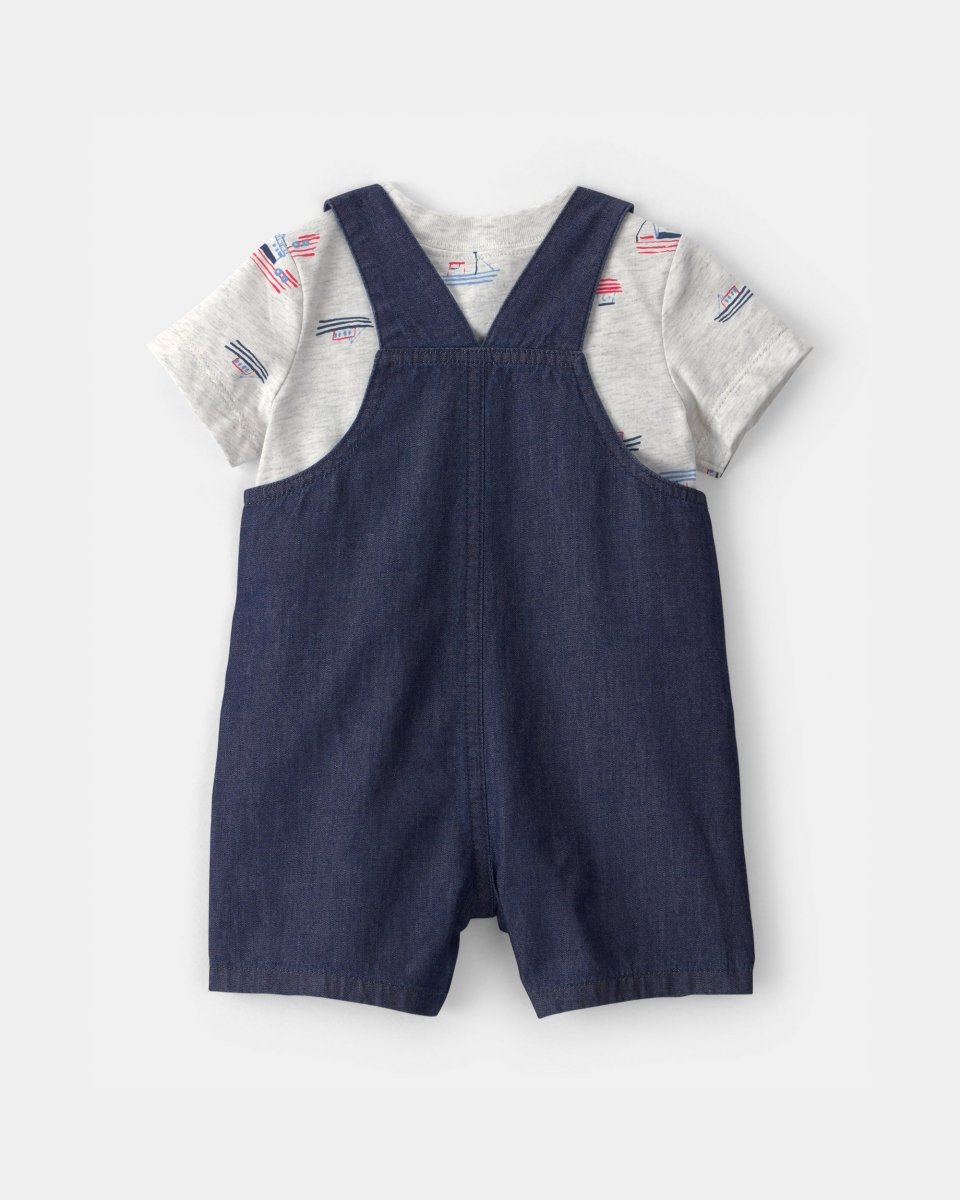 Conjunto dos piezas de algodón peto chambray y camiseta, diseño barcos