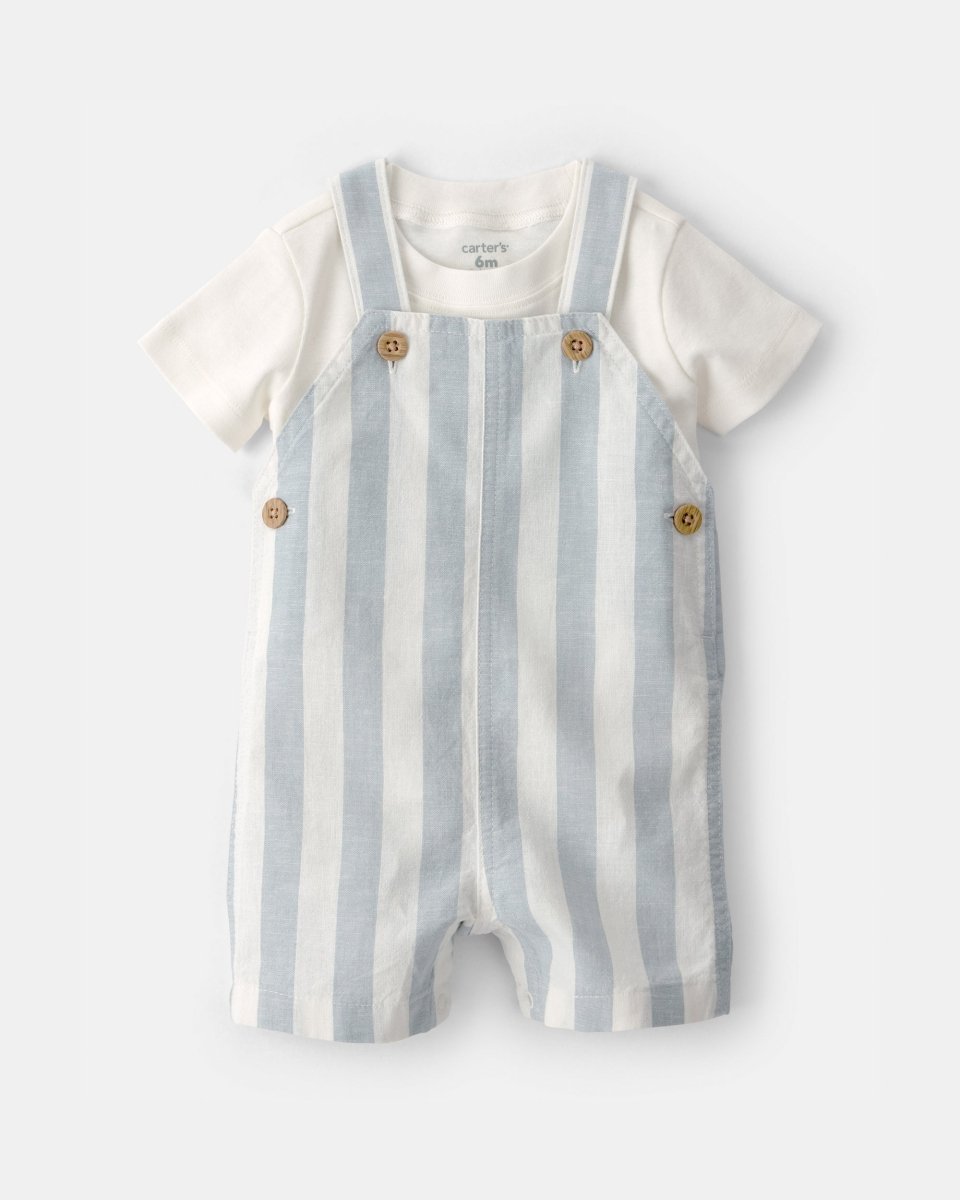 Conjunto dos piezas de lino con peto corto a rayas y camiseta azul