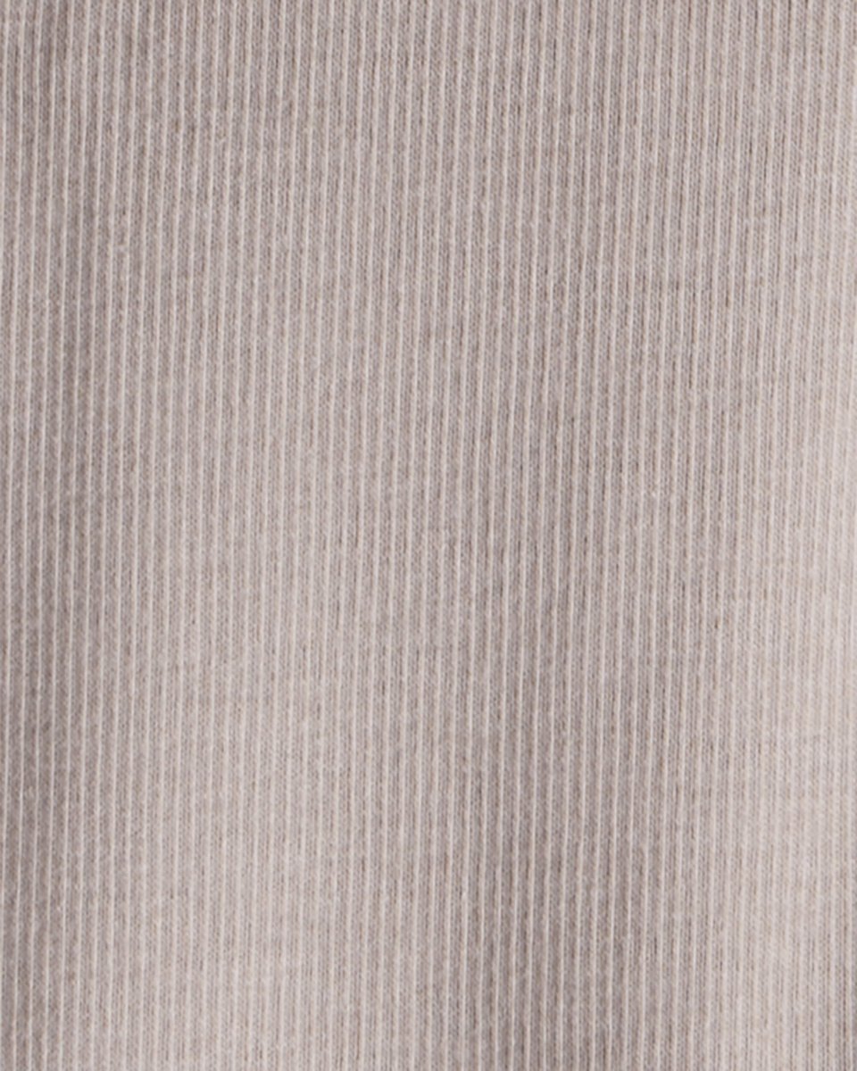 Conjunto tres piezas chaleco con oso, body y pantalón marfil