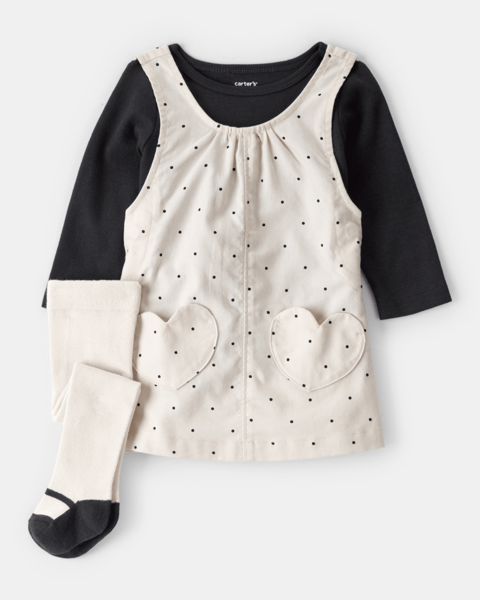 Conjunto tres piezas vestido con corazones, camiseta y leotardos marfil