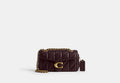 COACH® Women's Bolso de hombro Tabby 20 con acolchado en Morado | Cuir