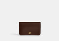 COACH® Women's Tarjetero Essential Slim en Castaño | Cuir