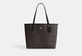 COACH® Women's Bolso tote City de lona de firma en Beige | Pvc