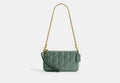 COACH® Women's Bolsa acolchada en Verde | Cuir