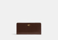 COACH® Women's Cartera fina básica en Castaño | Cuir