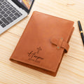 Personalizada Cruz Nombre Artístico PU Cuero A5 Cubierta del cuaderno con compartimentos Regalo de cumpleaños para el artista cristiano