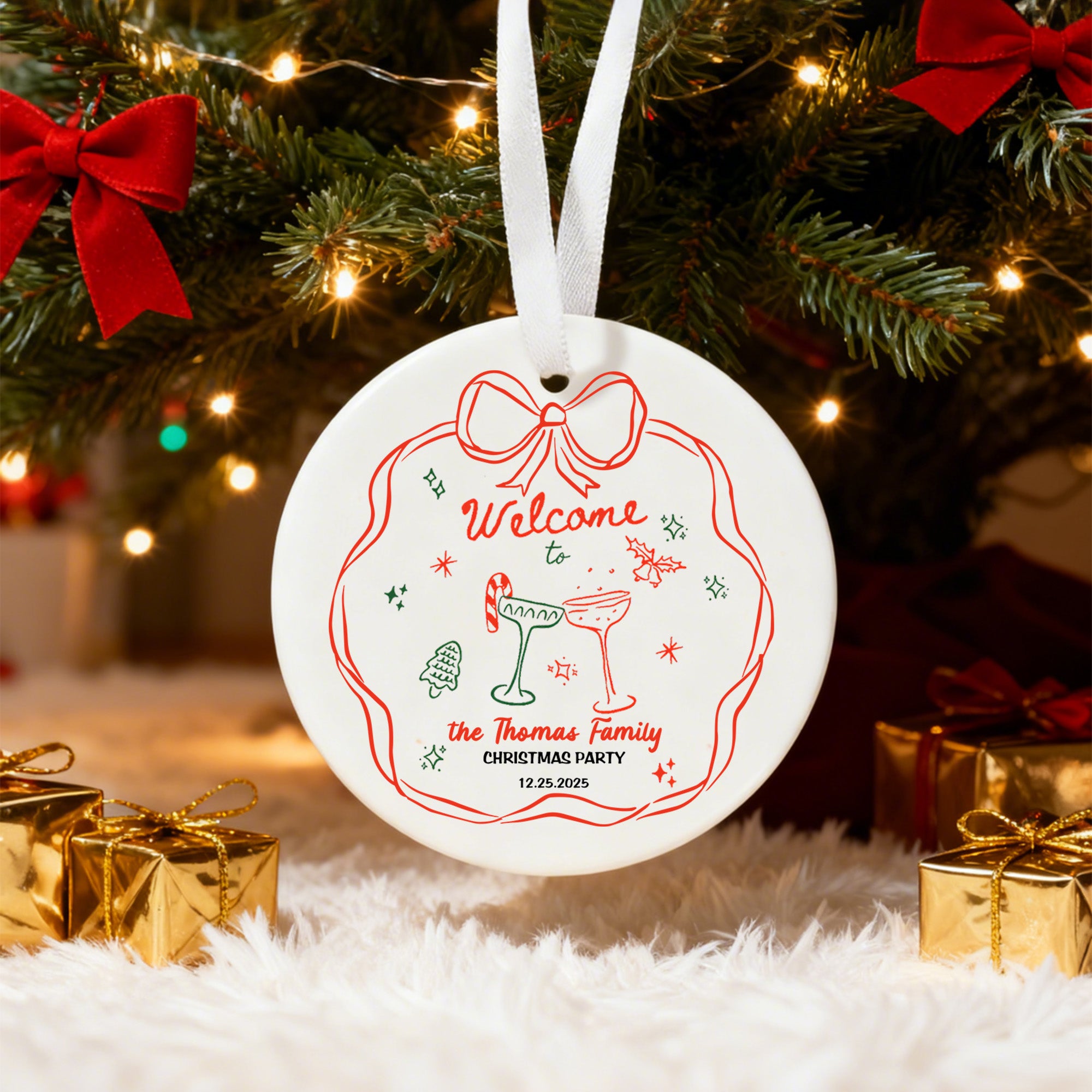 Adorno de cerámica personalizado pintado a mano con el nombre de la familia y la fecha en el árbol de casa Decoración navideña Fiesta de Navidad Regalo para la familia