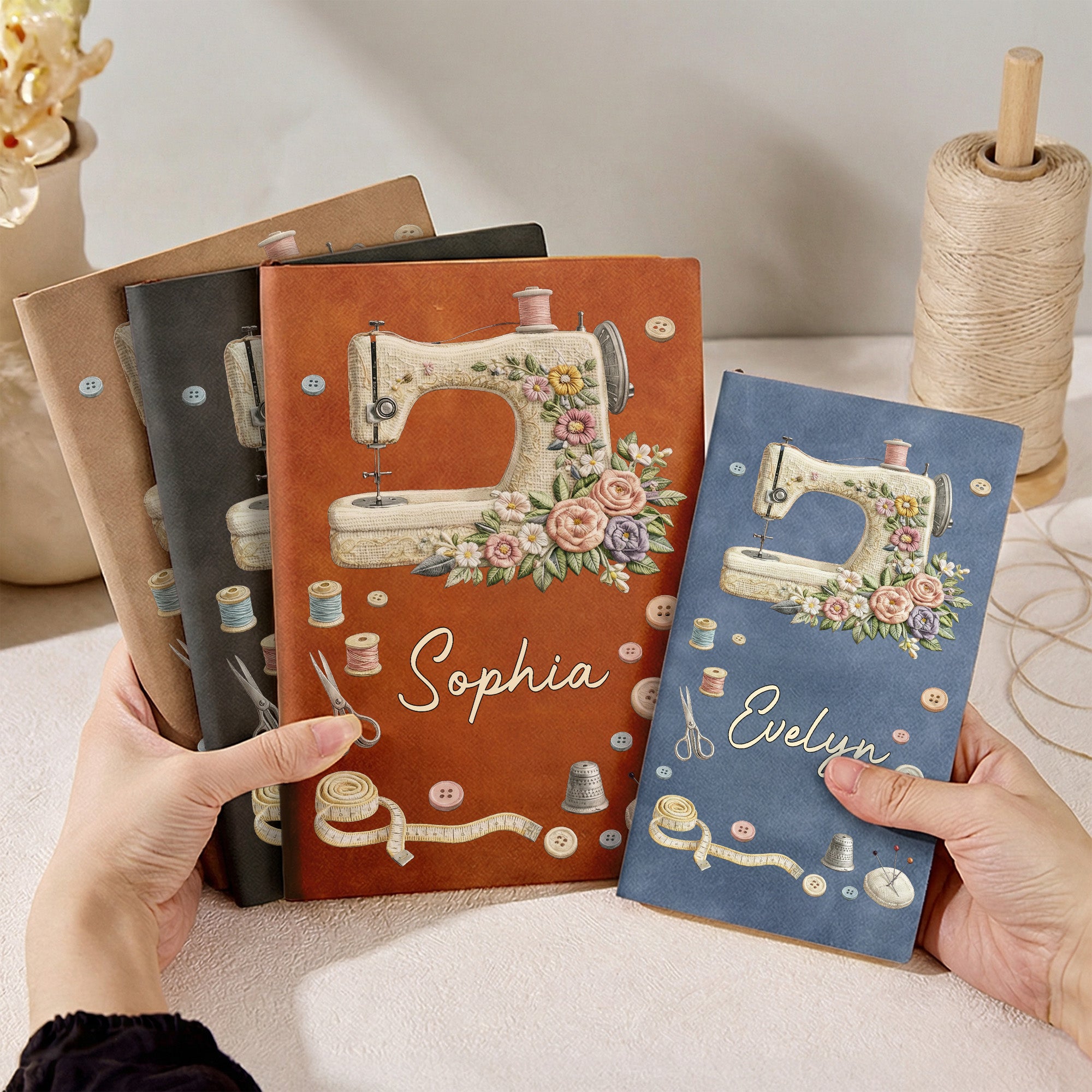 Personalizado Vintage Máquina de Coser Nombre del patrón A5 A6 PU Cuaderno de cuero de uso diario Regalo de cumpleaños para las mujeres costureras