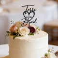 Línea personalizada en forma de corazón de la torta de boda Topper con el nombre y la fecha de la boda Cumpleaños de regalo para la pareja