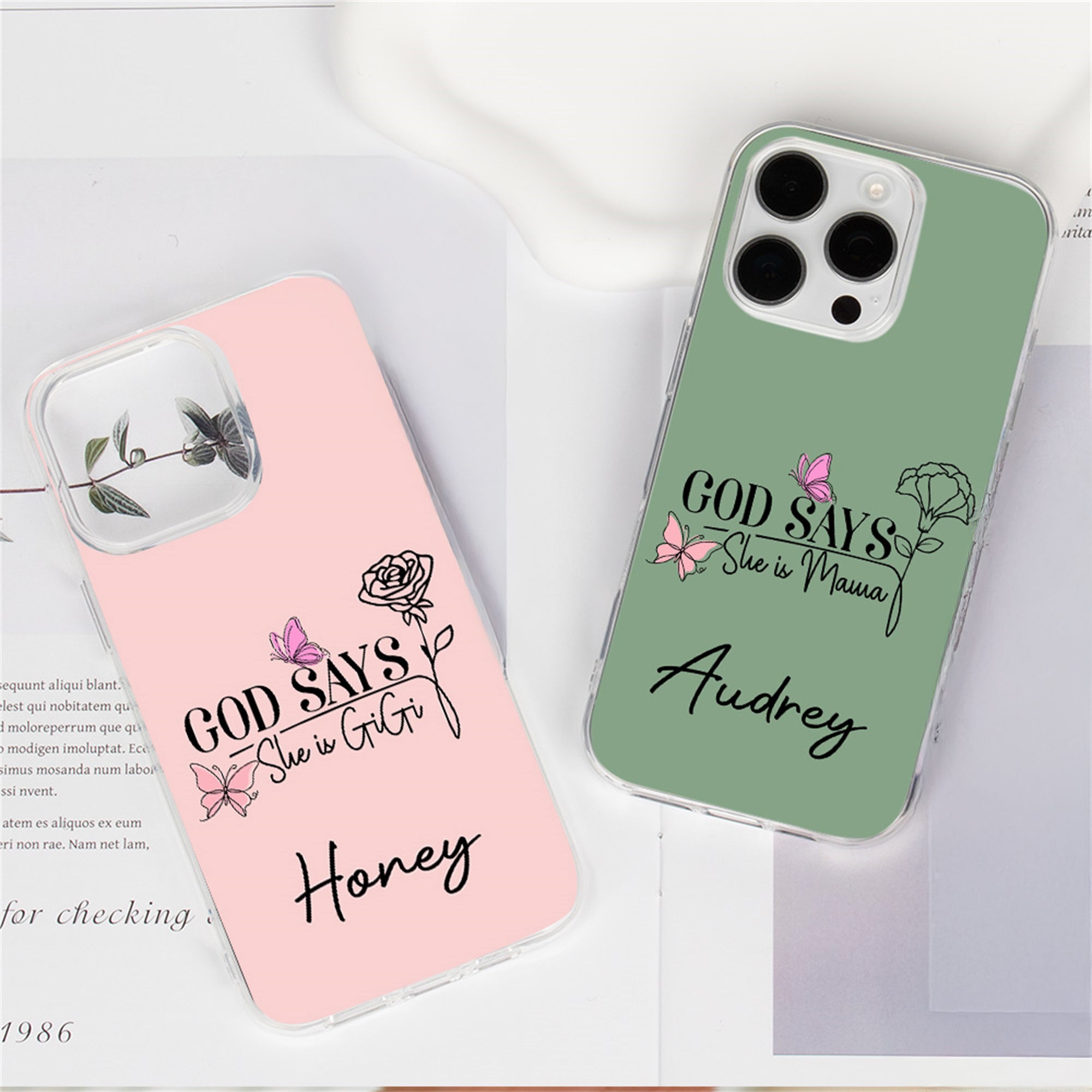 Flor de nacimiento personalizada Dios dice que ella es Funda de teléfono para iPhone con nombre y título Cumpleaños Aniversario Regalo para mujeres jóvenes