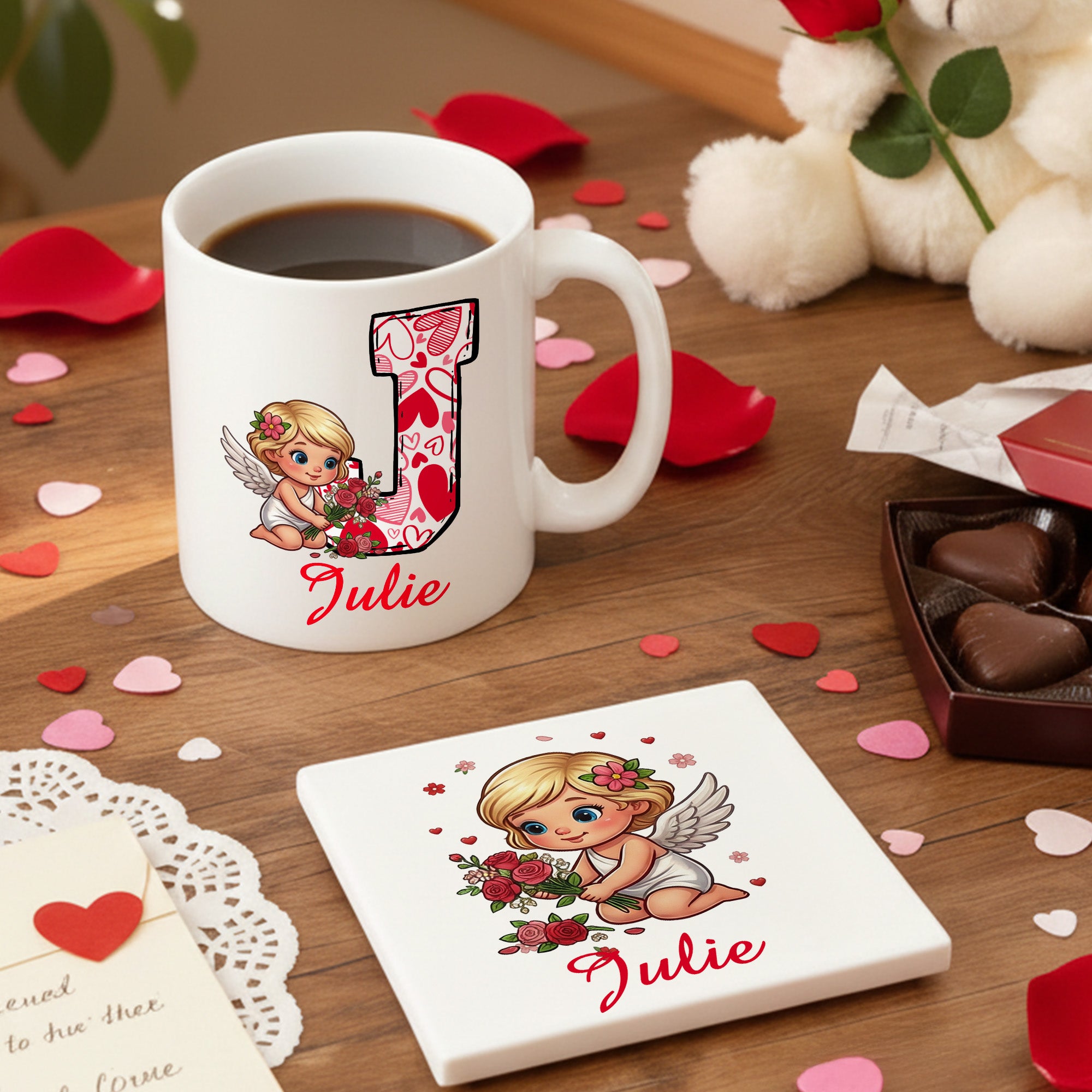 Taza de Cerámica con Nombre y Posavasos Personalizada Ángel Cupido Rosa Diseño Corazón 11 oz 15 oz Regalo de San Valentín para Ella Él