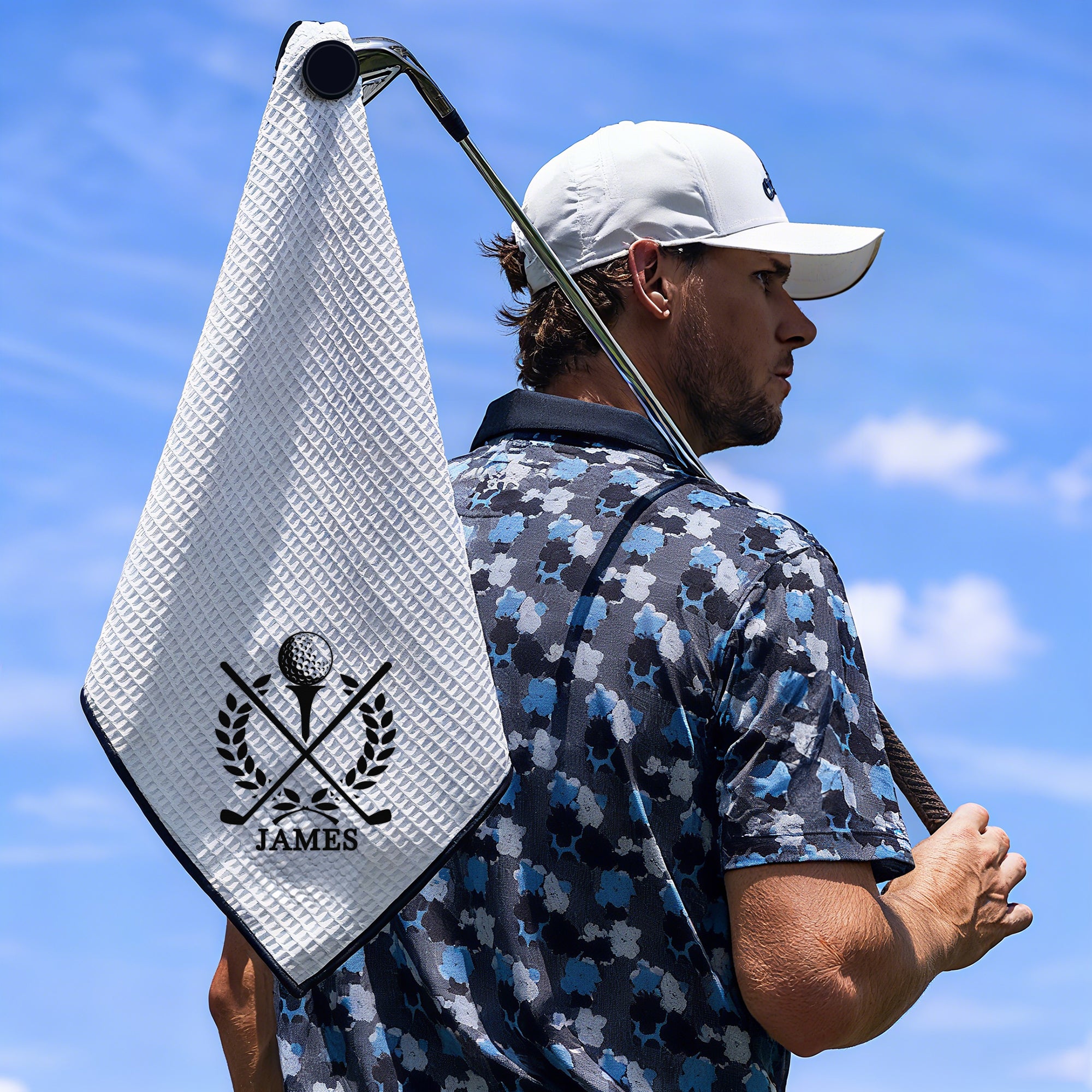 Toalla de Golf Bordada Personalizada con Nombre y Clip para Colgar Accesorios Deportivos Regalo de Cumpleaños para los Amantes del Golf