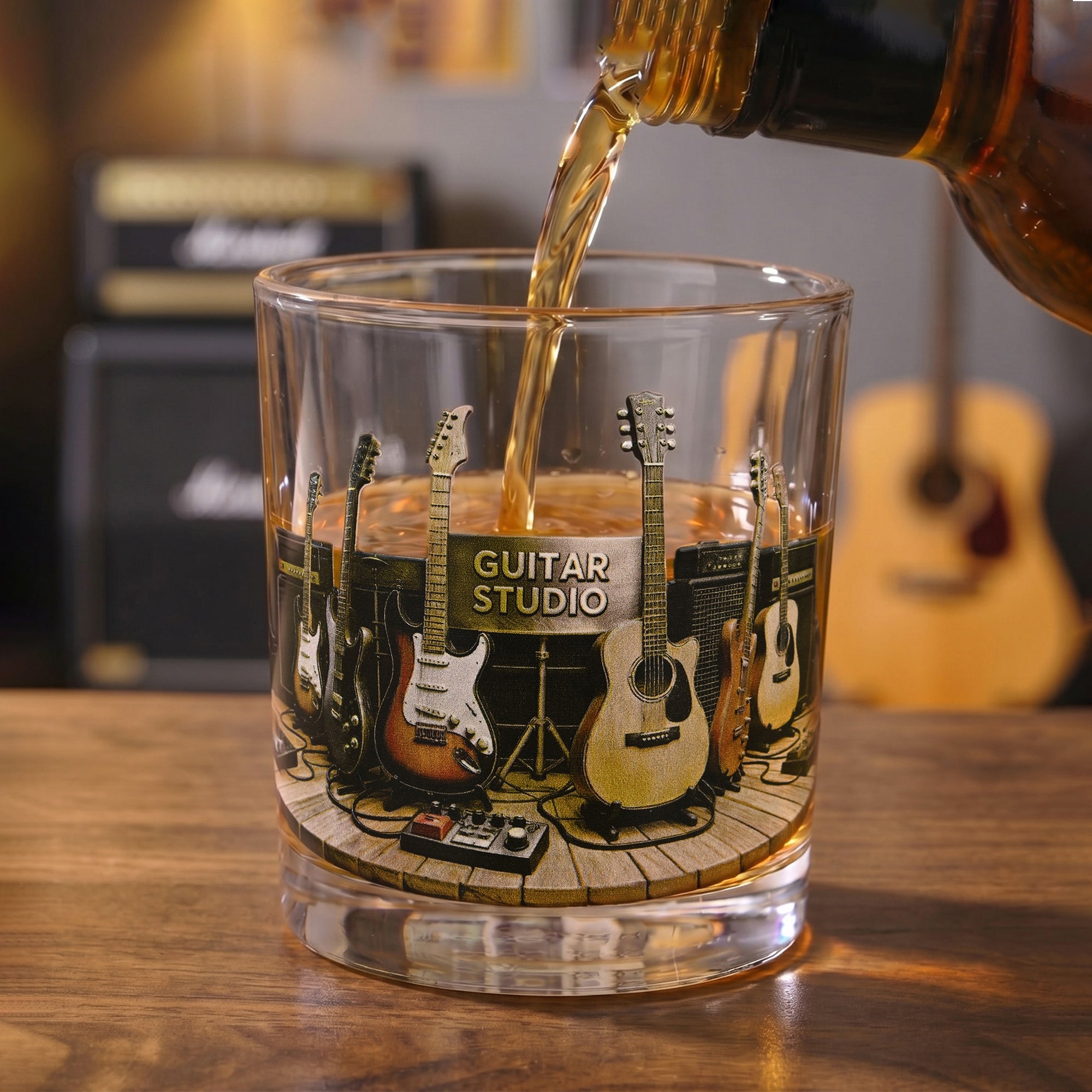 Vaso de whisky Old Fashioned de 10 oz personalizado con tema de estudio de guitarra y nombre Regalo de cumpleaños para amante de la música de guitarra