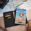 Porta Pasaporte Personalizado Playa Atardecer Personaje de Caricatura con Nombre Accesorios de Viaje Regalo de Cumpleaños para los Amantes de los Viajes