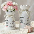 Jarrón de Cerámica Personalizado Manos en la Mano Flor de Mariposa con Nombres y Texto Decoración del Hogar Regalo del Día de la Madre para Mamá Abuela