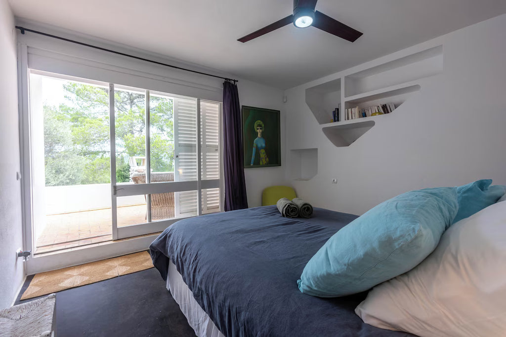 Peaceful Classic Ibiza Villa with a Large Pool in San Antonio