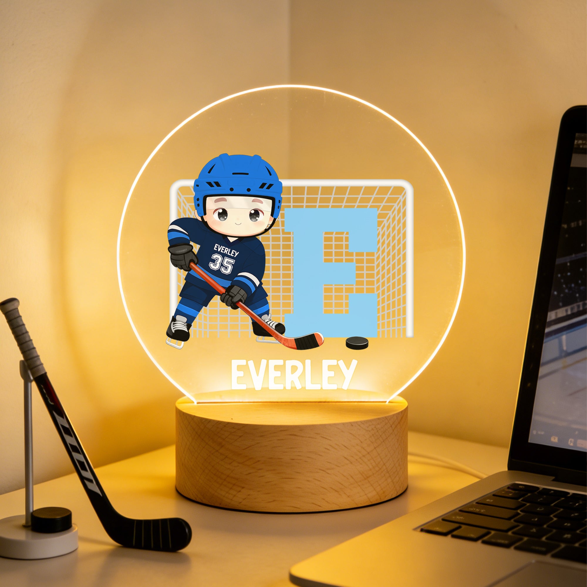 Personalizada Lindo Dibujo Animado Jugador de Hockey sobre Hielo LED Luz de Noche con Nombre Número y Base de Madera Decoración del Hogar Regalo de Cumpleaños para los Amantes de los Jugadores de Hock