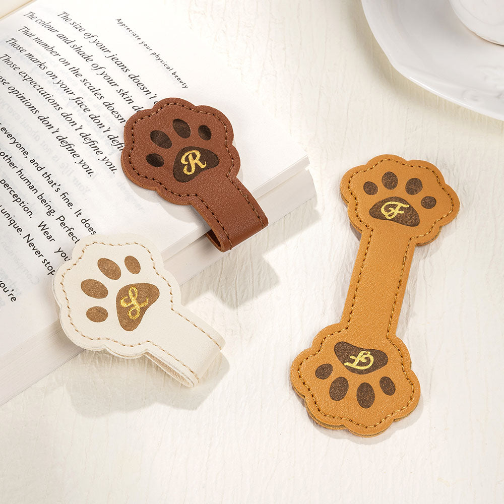 Marca páginas magnético de cuero con forma de patita personalizado con inicial Accesorio de lectura Regalo de cumpleaños para ratón de biblioteca amante de los libros