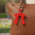 Llavero personalizado de cuero de PU multicolor de lazo de la bolsa con la inicial de cumpleaños Regalo de Navidad para la Mujer Chica