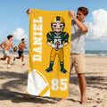 Toalla de playa de gran tamaño, de secado rápido, con nombre y número, personalizada, con dibujos animados de un jugador de fútbol, esencial para los amantes de los deportes de verano