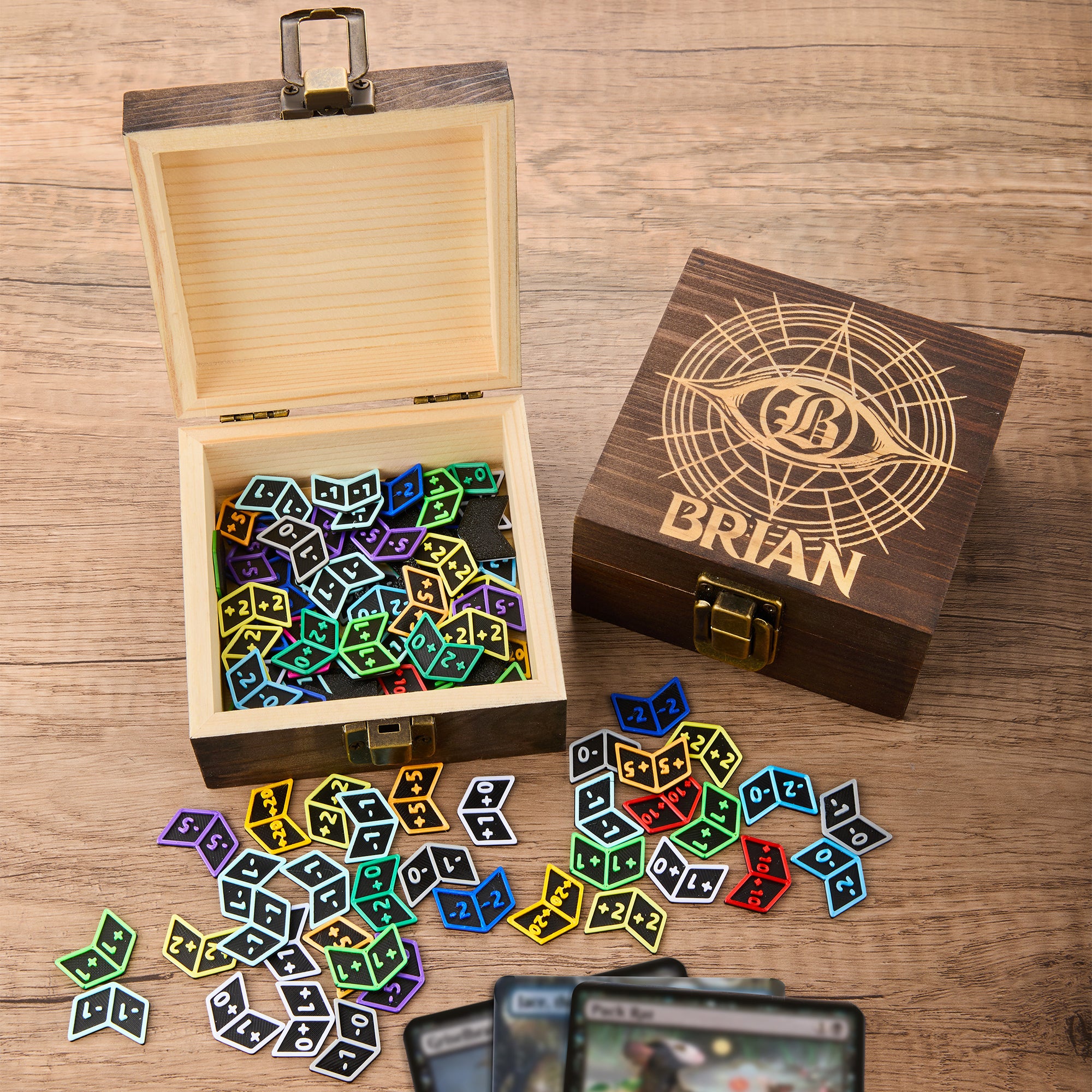 Personalizado Compatible con MTG Tótems de Facción Contadores de Poder Dureza Caja de Madera con Nombre TCG Accesorio Regalo para Planeswalkers
