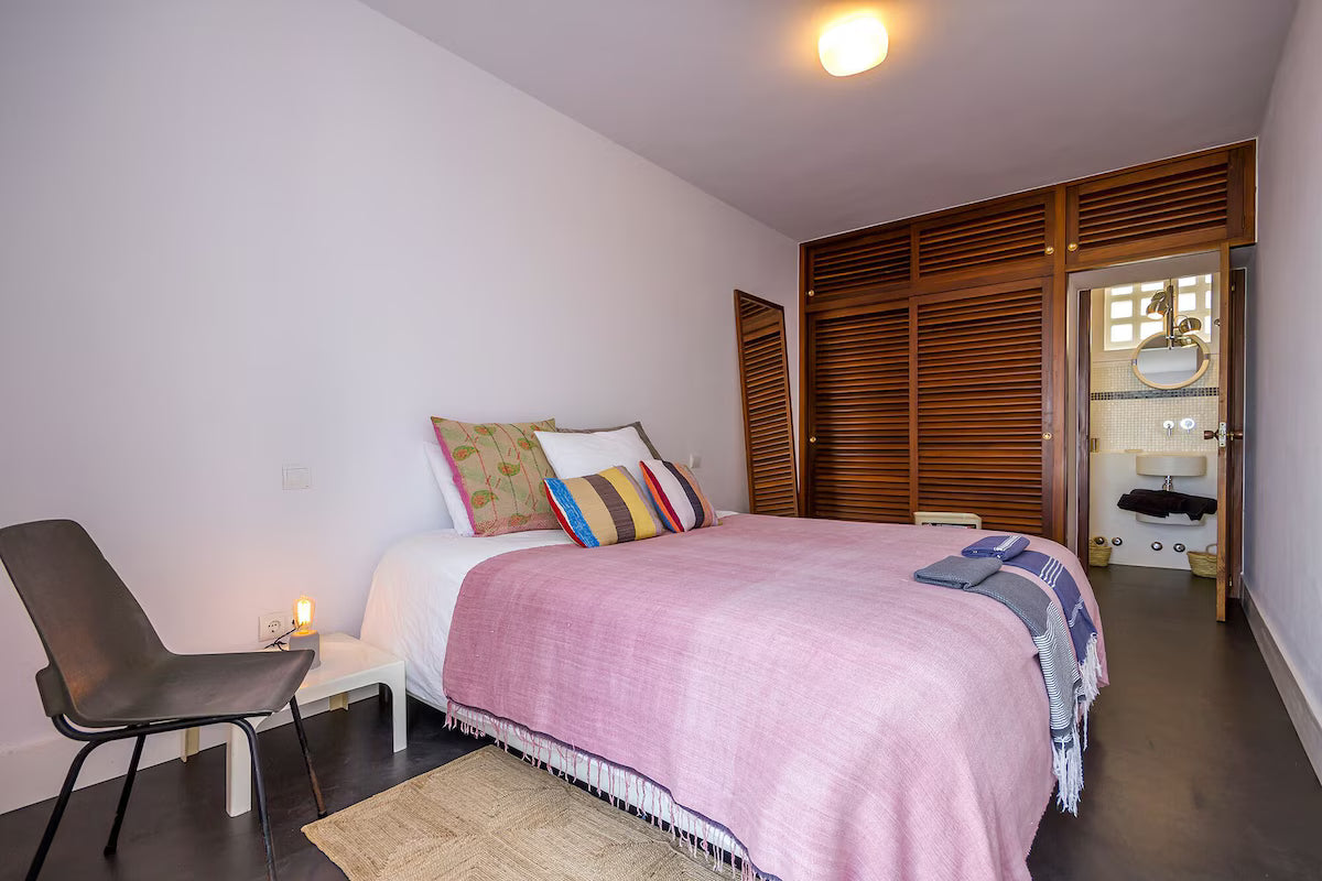 Peaceful Classic Ibiza Villa with a Large Pool in San Antonio