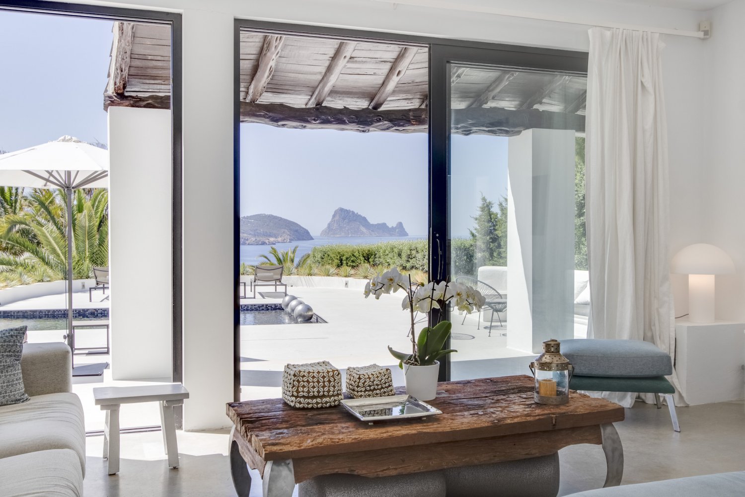 Stylish Ibiza Villa with Direct Views of Es Vedrà in Sant Josep