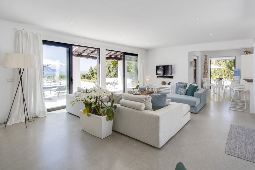 Stylish Ibiza Villa with Direct Views of Es Vedrà in Sant Josep