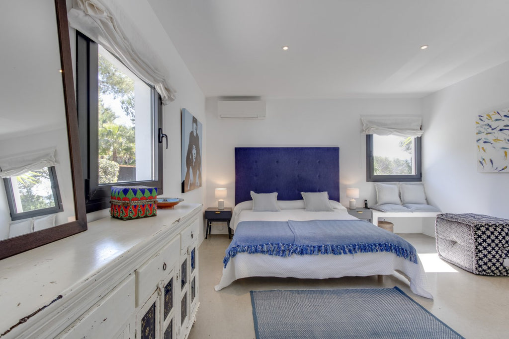 Stylish Ibiza Villa with Direct Views of Es Vedrà in Sant Josep