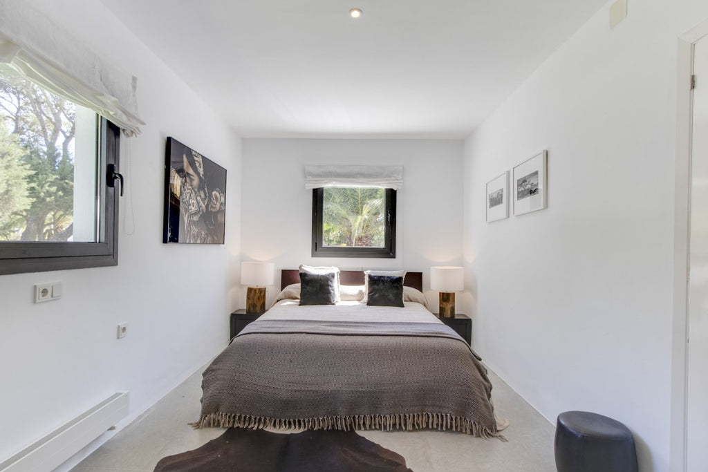 Stylish Ibiza Villa with Direct Views of Es Vedrà in Sant Josep
