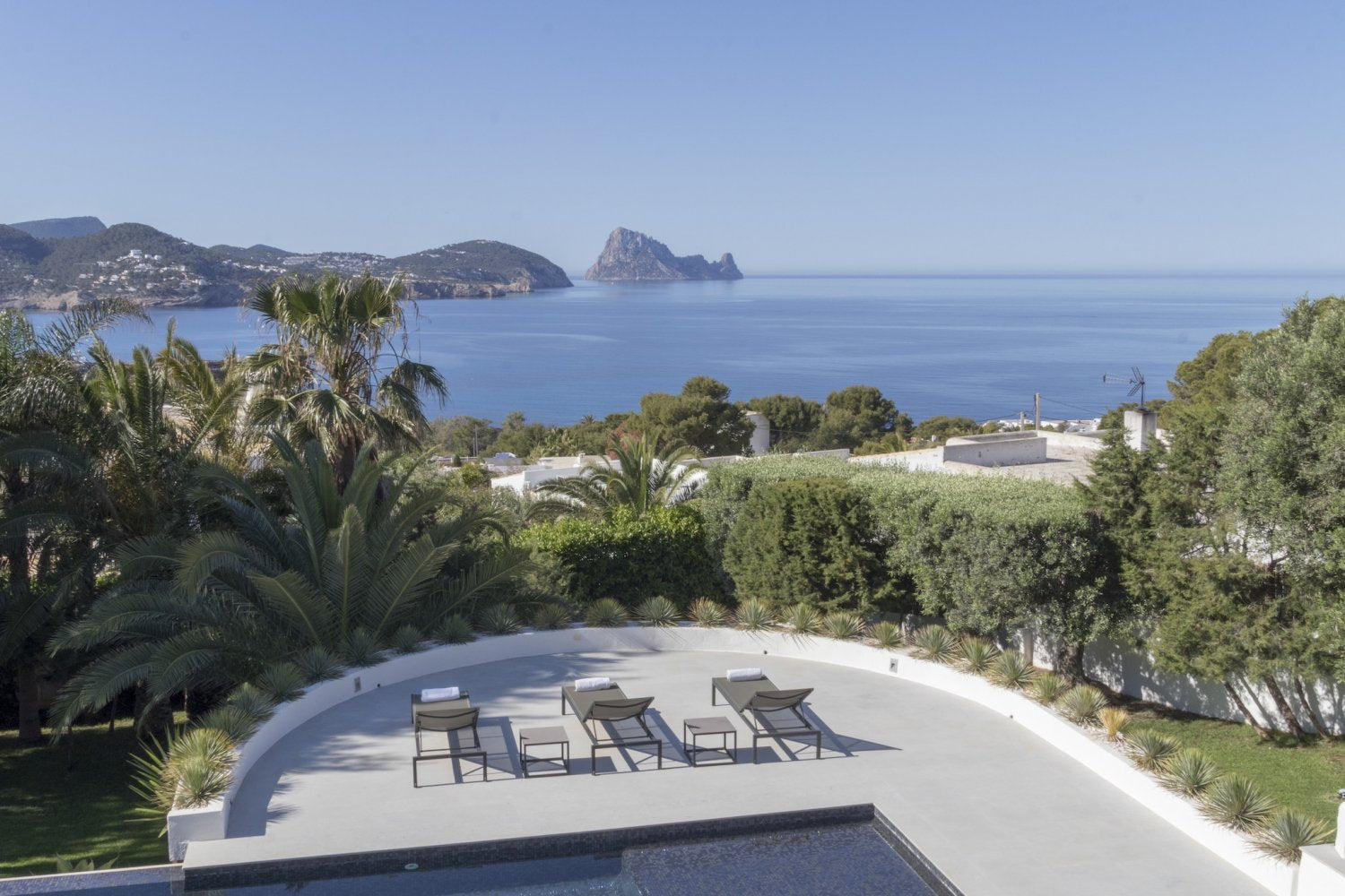 Stylish Ibiza Villa with Direct Views of Es Vedrà in Sant Josep