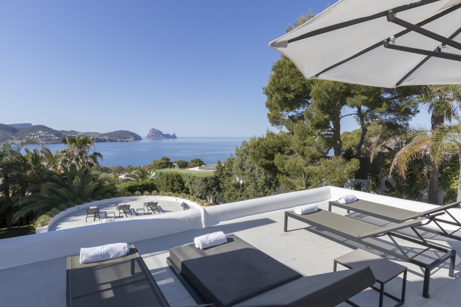 Stylish Ibiza Villa with Direct Views of Es Vedrà in Sant Josep