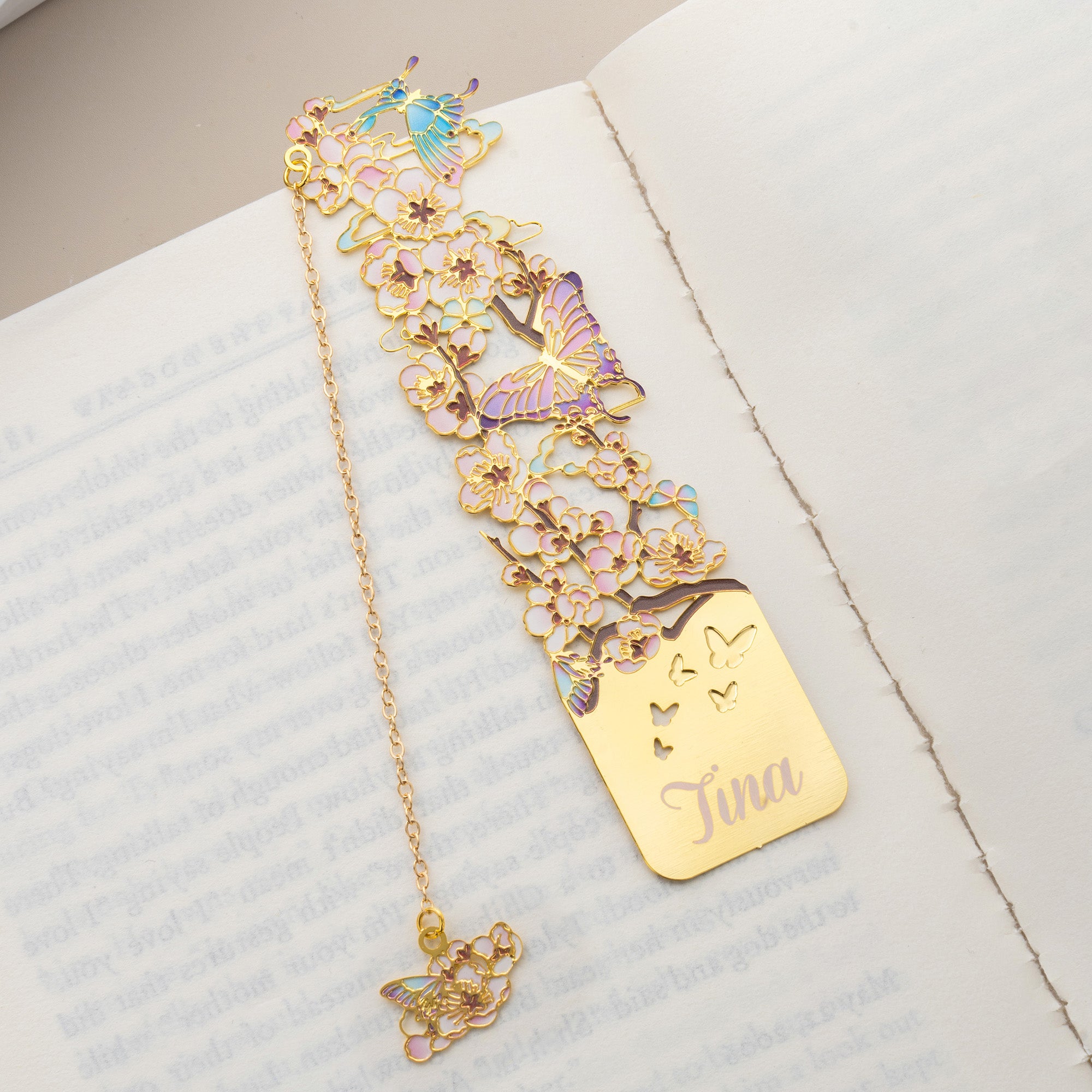 Marcapáginas Personalizado Flor de Nacimiento Mariposa de Metal Dorado con Texto y Cadena Decorativa Uso Diario Regalo de Cumpleaños para Mujeres Amantes de los Libros
