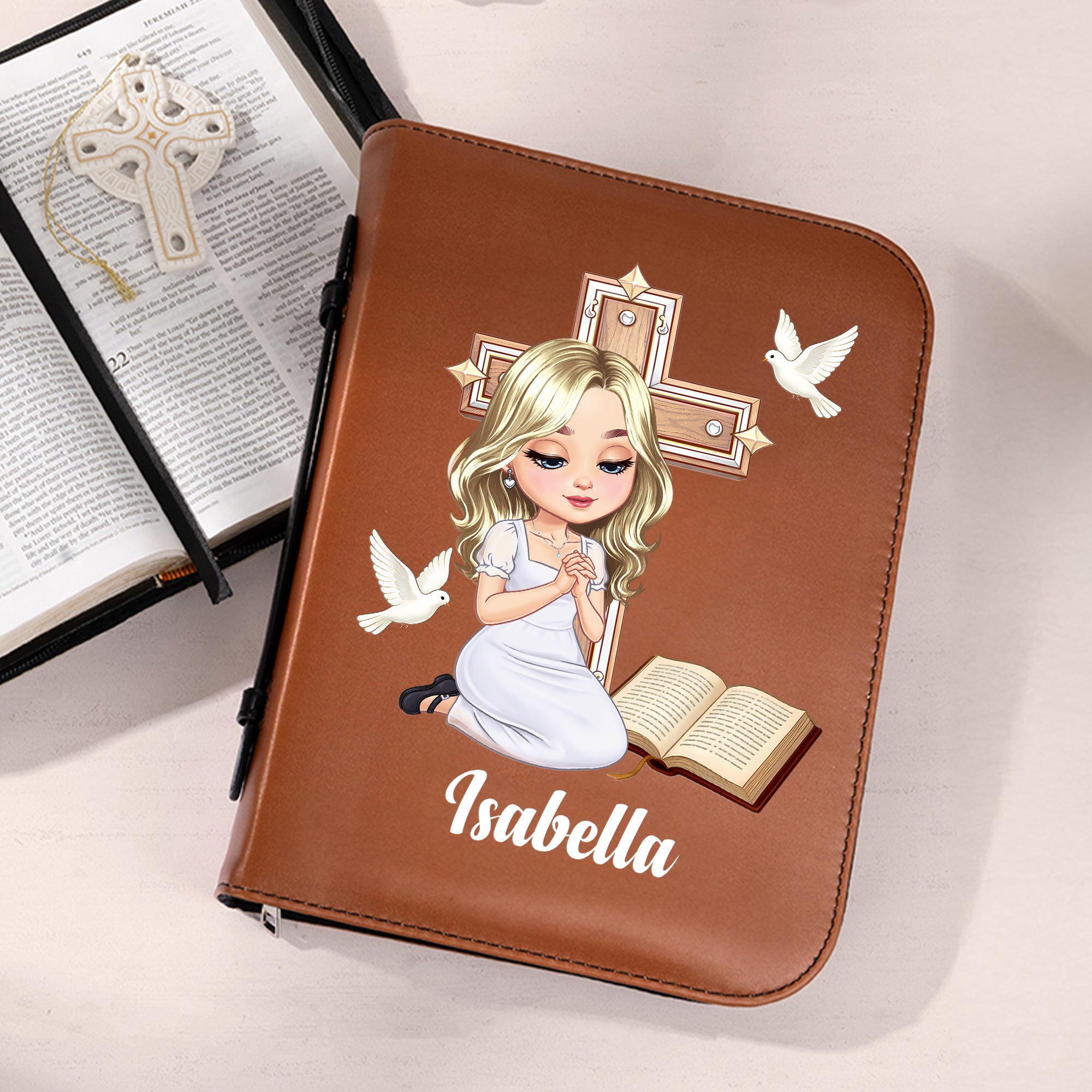 Personalizado Cartoon Prayer Character Cross PU Leather Bible Book Cover with Zipper and Carry Handle Baptism Religious Day Gift for Christians Women