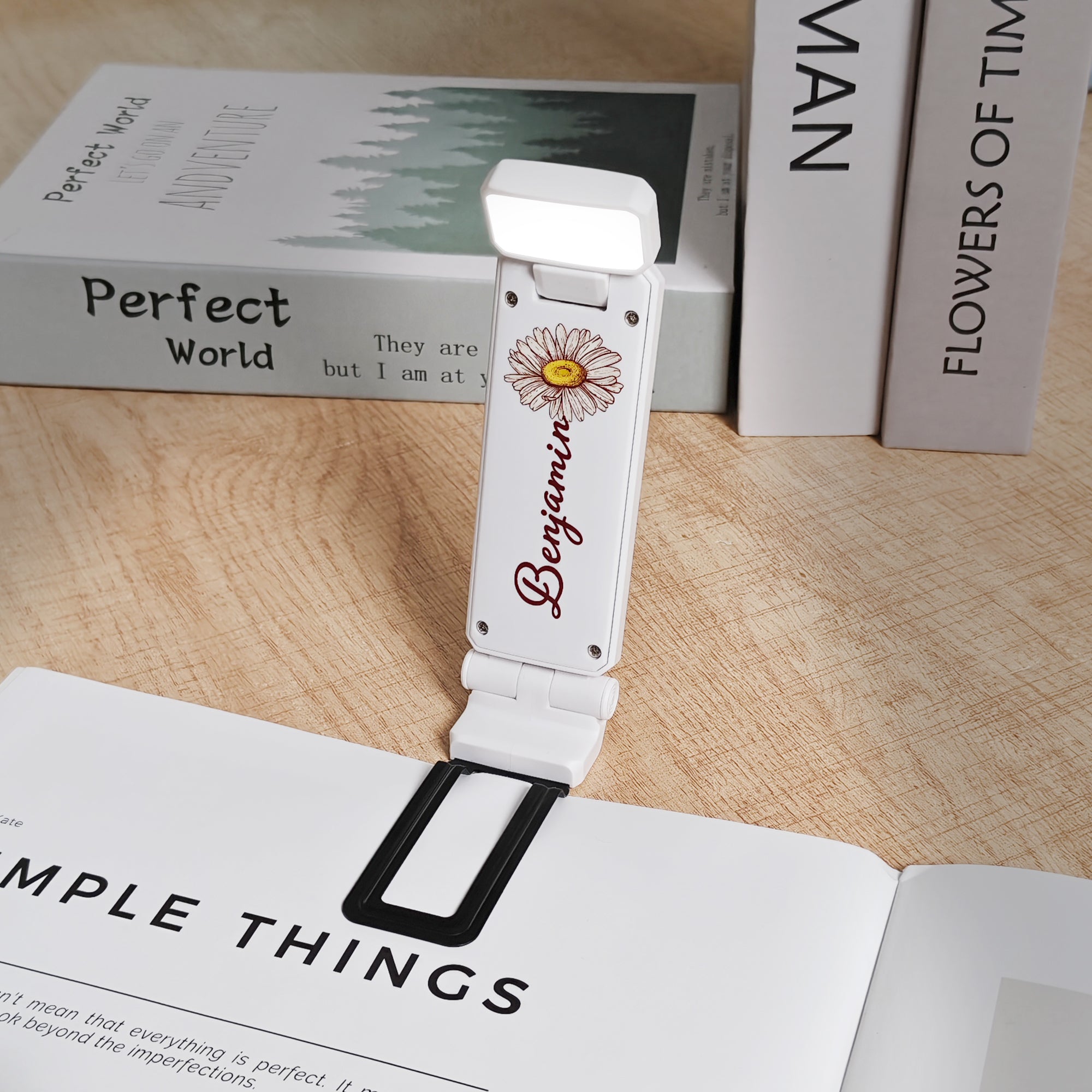 Nacimiento Personalizado Flor Recargable LED Libro Luz Clip con Nombre Lectura Accesorios Cumpleaños Día de la Madre Regalo para Bookworm Estudiante