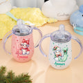 Taza isotérmica con nombre y asa personalizada con sombrero de Papá Noel, muñeco de nieve y lazo con iniciales 10 oz Baby Shower Birthday Gift for Toddler Kid