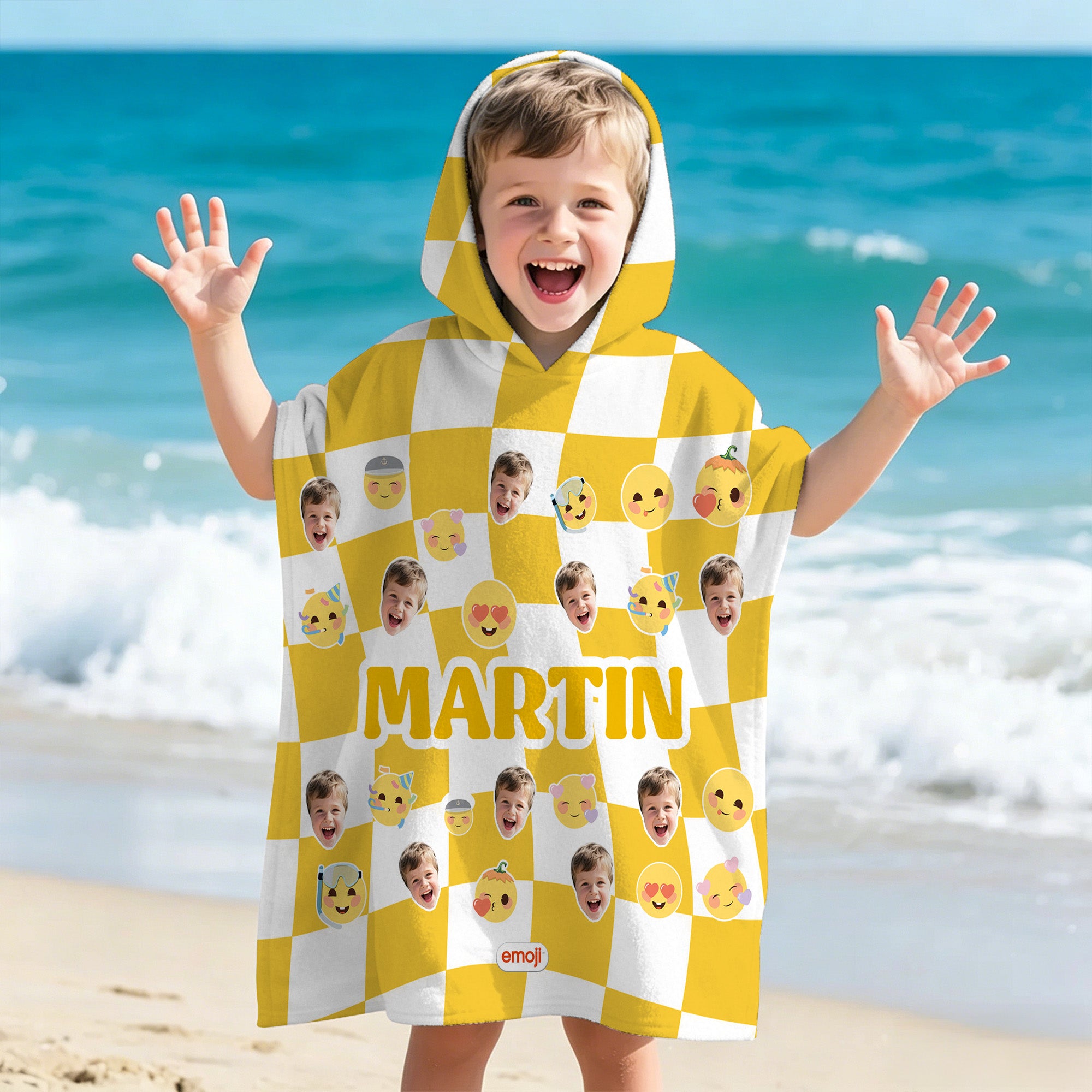Personalizado Juguetón emoji Escena Cara Foto Secado rápido Toalla de playa con capucha suave con nombre Regalo de cumpleaños de verano para amigos Niños | Callie × emoji ™