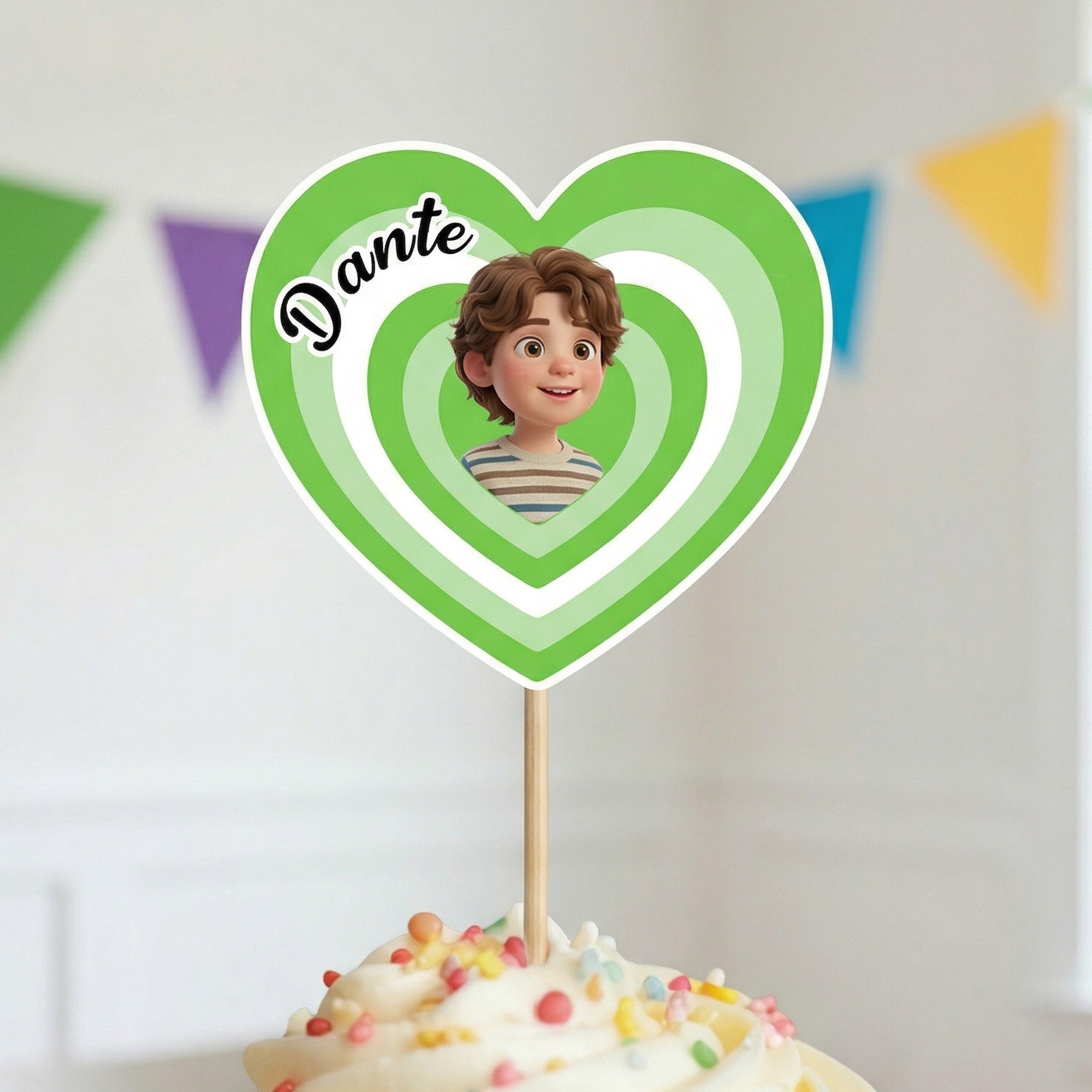 Personalizado Cartoon Face Photo Multi-Capa Gradiente Corazón Cupcake Topper con Nombre Cake Decor Cumpleaños Fiesta Planificación Regalo para Amigos de la Familia
