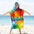 Toalla de playa de secado rápido con capucha y nombre en arco iris de colores personalizados para uso en viajes Vacaciones de verano Regalo de cumpleaños para niños