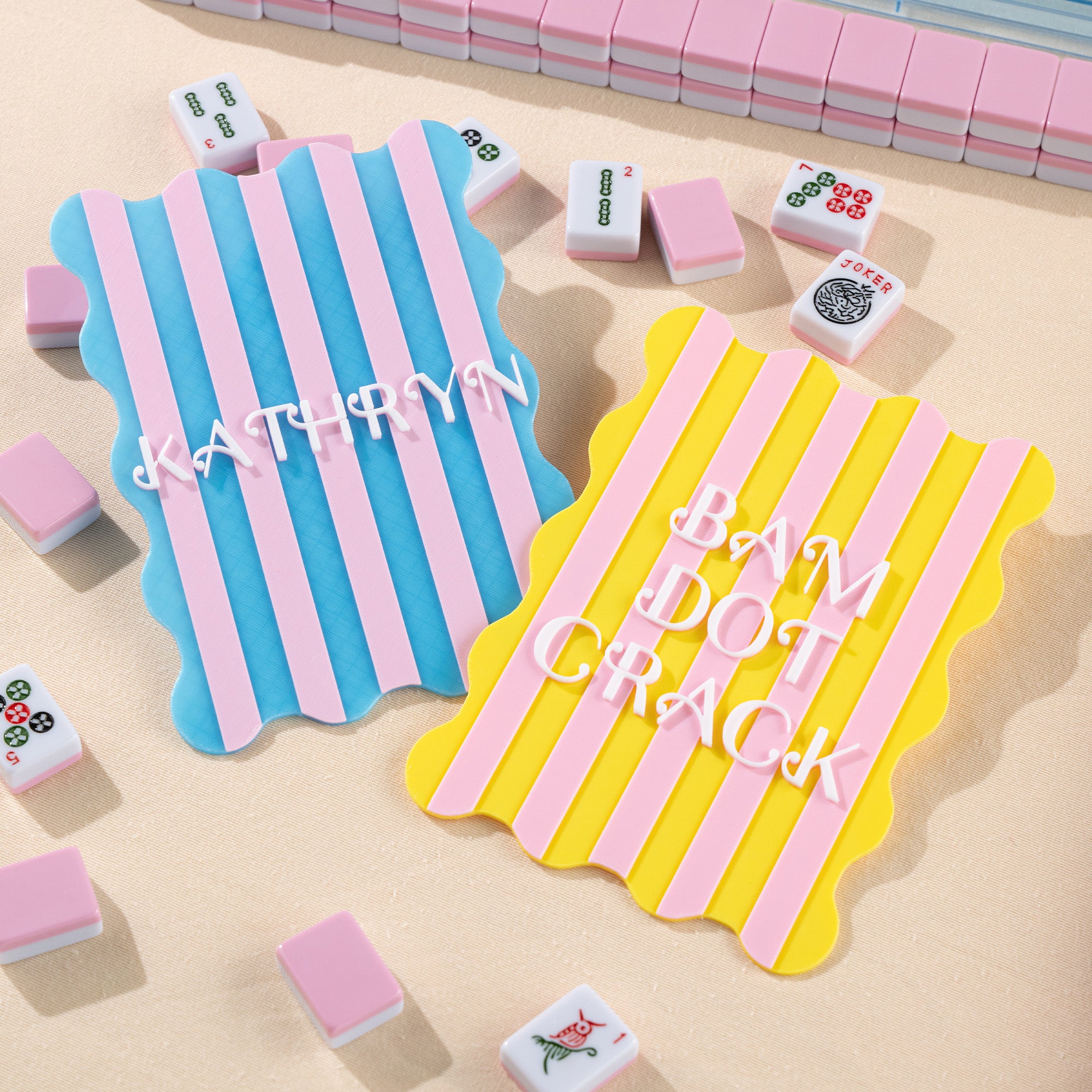 Mezclador de fichas de mahjong con nombre personalizado en 3D con diseño de rayas y borde festoneado Regalo de cumpleaños para los entusiastas del mahjong